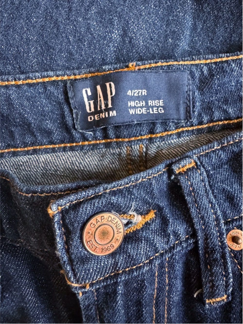 GAP High Rise Wide Leg Cuffed Jeans Size 4/27 R in Dark Wash - Picture 8 of 10